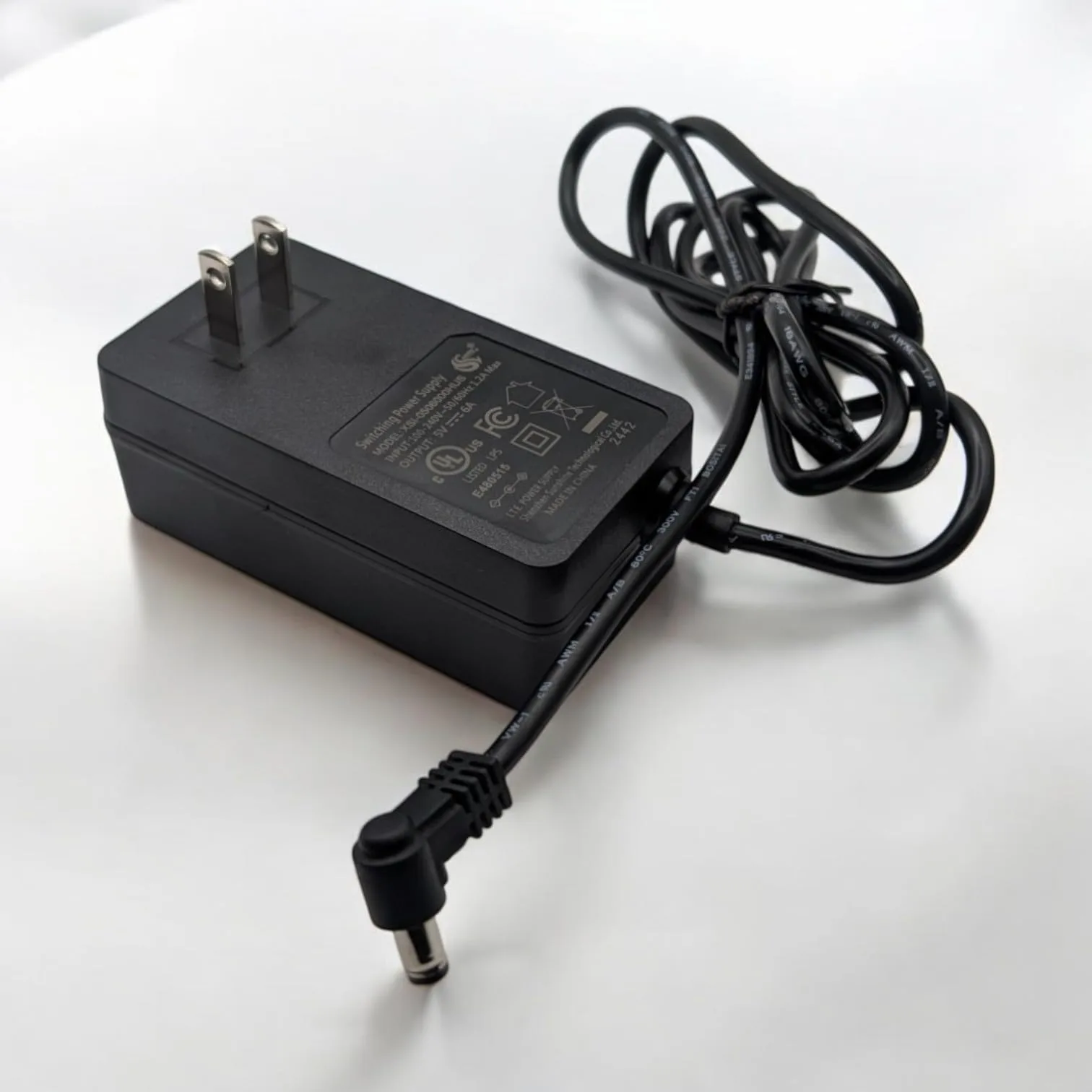 D-Central.TECH 2.1mm 5V 6A Bitaxe Power Supply | Optimized for Bitaxe Series | Reliable PSU for Max, Ultra, Supra & Gamma Models front view