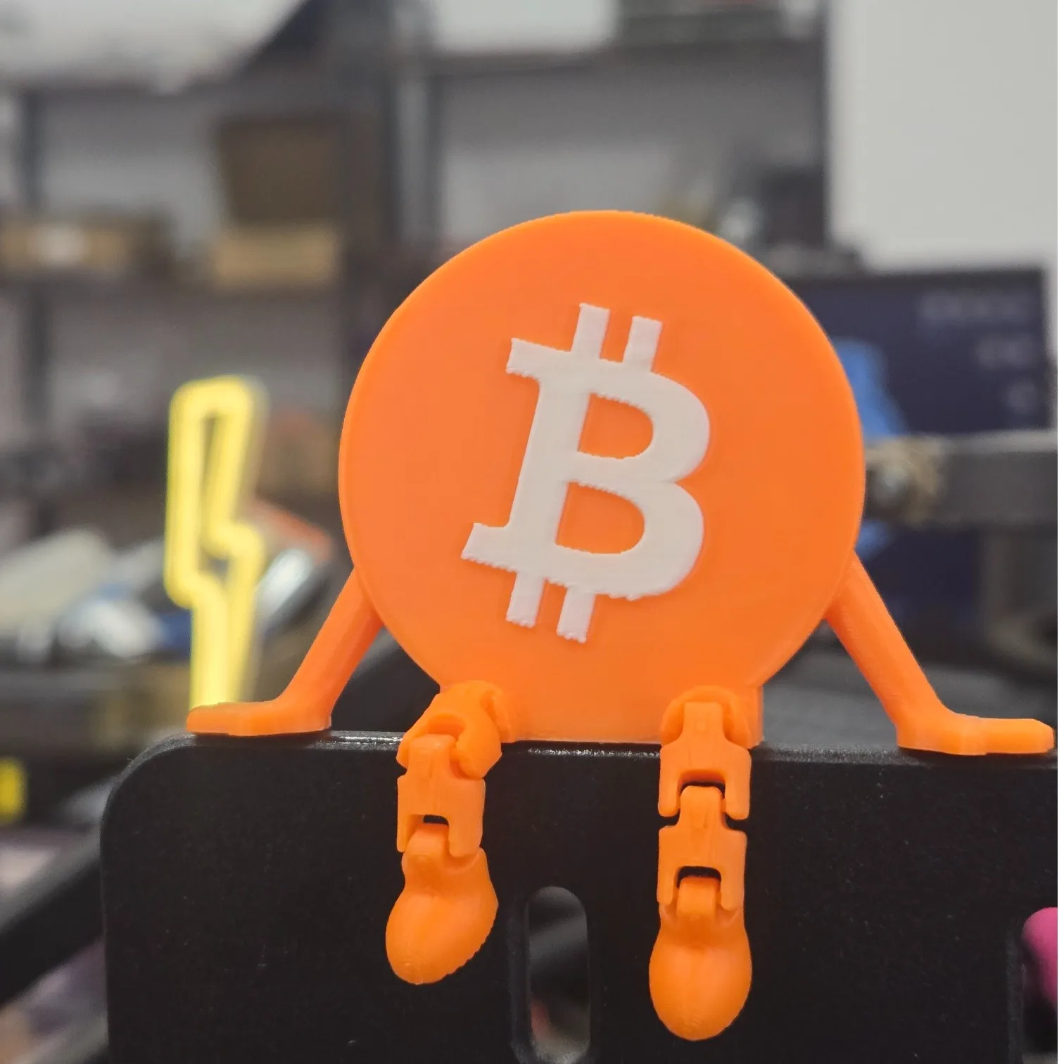 Articulated Bitcoin Buddy – Fun & Poseable Crypto Collectible | 3D Printed in Canada - Image 5