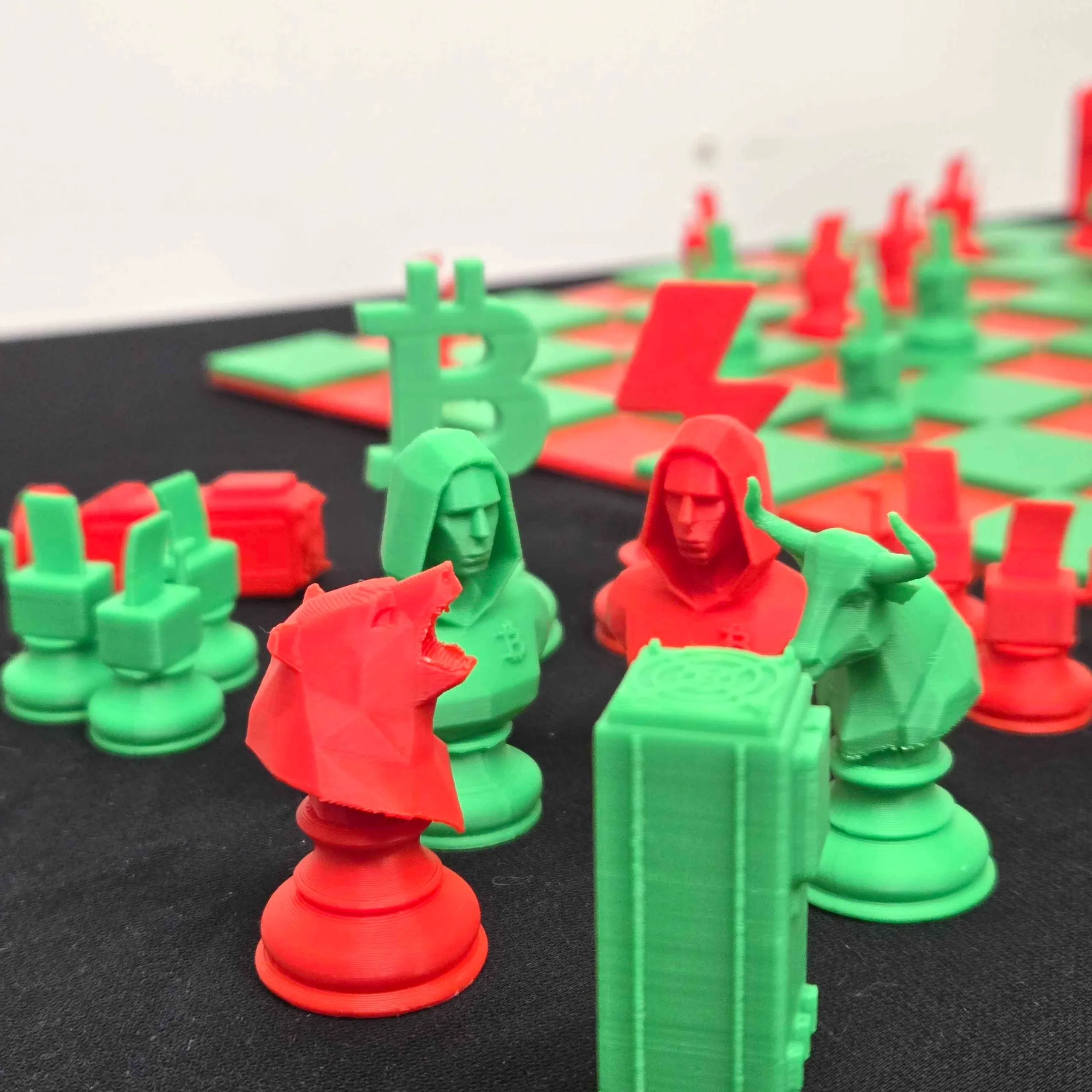 Bitcoin Chess Set – Bulls vs Bears Mini Crypto Board Game with Lightning Queen, Satoshi Bishops & Miner Rooks - Image 7